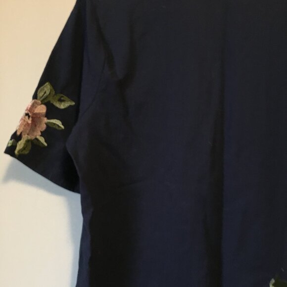 Queen Tunic Floral Embroidered Rhinestone & Rose Buttons Top - Picture 7 of 16